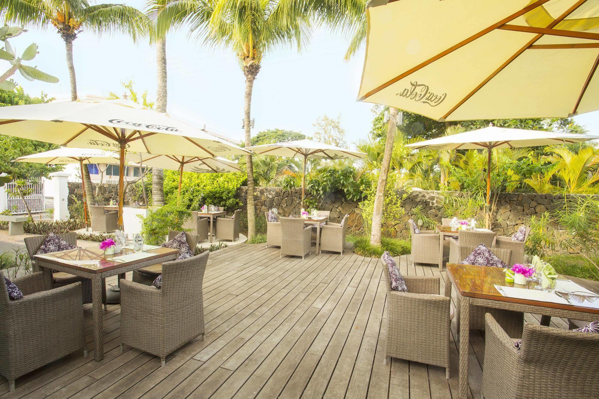 Esprit Libre Restaurant & Guest House Гран-Бе Екстер'єр фото
